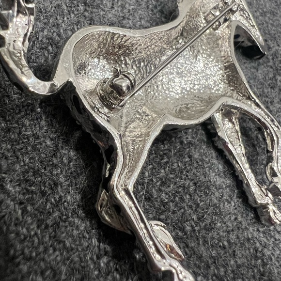 Vintage Black and Silver Zebra Brooch - Picture 7 of 7